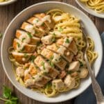 Easy Chicken Alfredo Pasta: Classic Comfort Food 3 chicken alfredo pasta 1